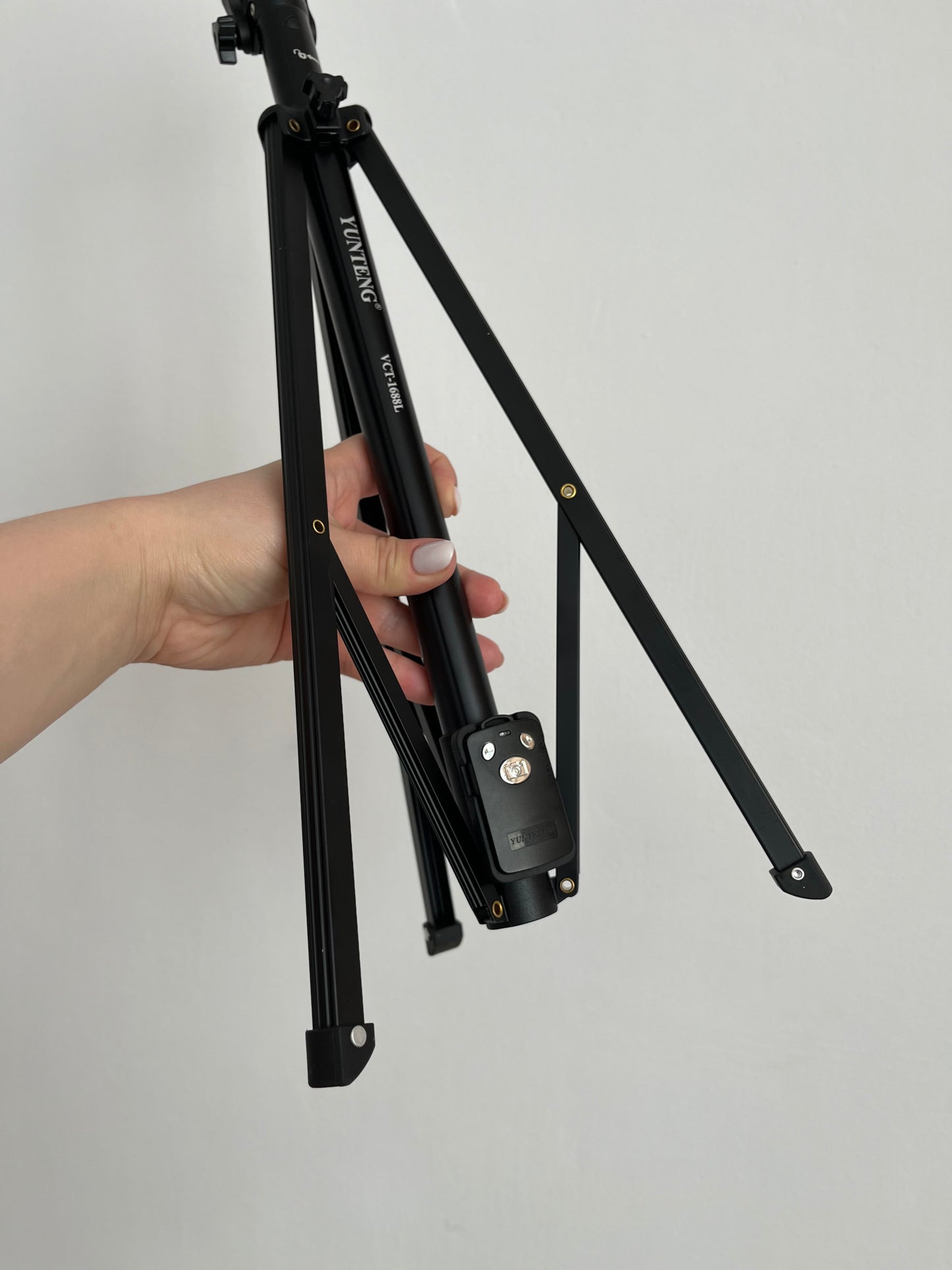 Statyw i Selfie Stick 2w1 — wysokość do 2 metrów